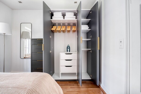 1 bedroom, iron/ironing board, WiFi, bed sheets