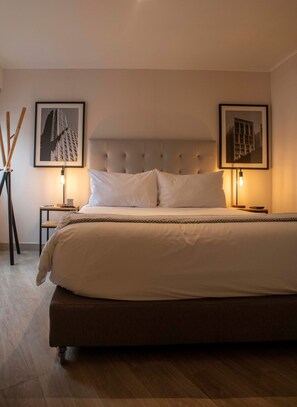 1 habitación, tabla de planchar con plancha, wifi gratis y ropa de cama