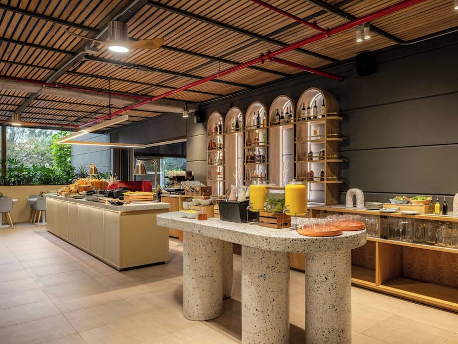 Colazione a buffet, servita tutte le mattine (88000 COP a persona)