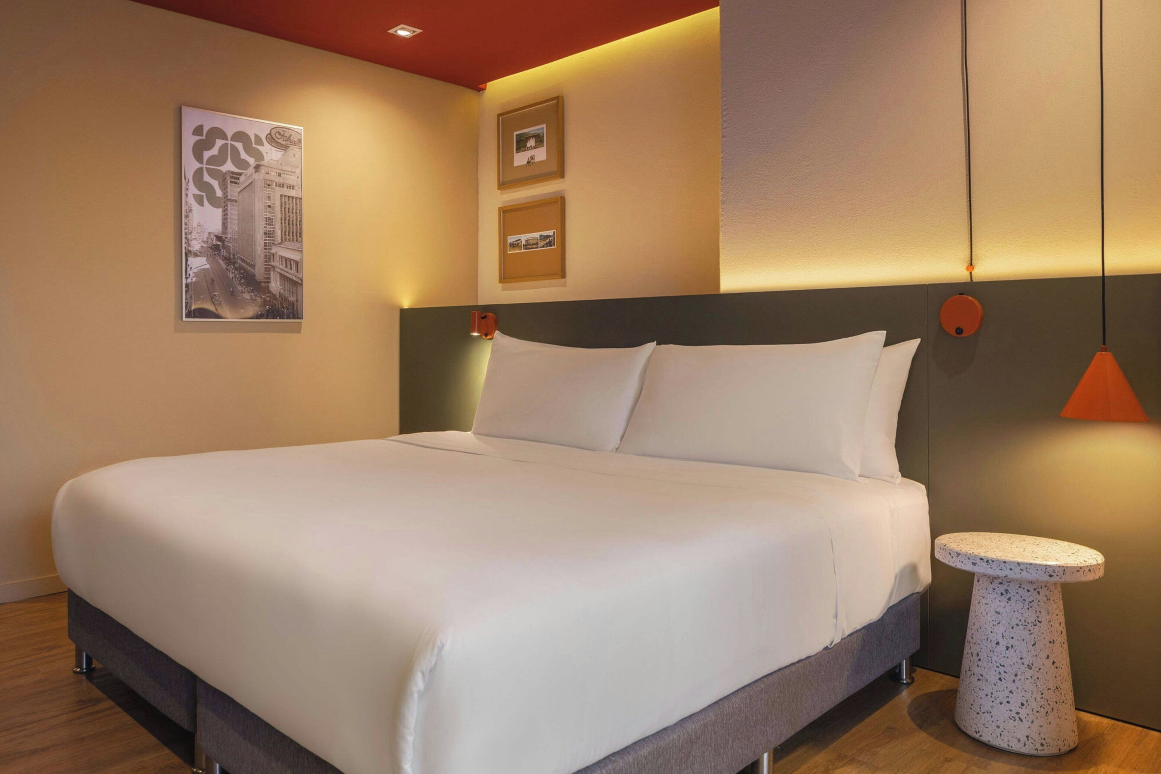 Suite, 1 King Bed with Sofa bed, City View | Premium bedding, in-room safe, blackout drapes, soundproofing