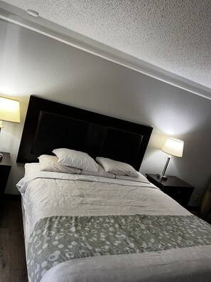 Interior - Relax Inn & Suite (Longview)