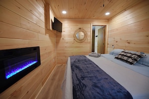 4 chambres, fer et planche à repasser, draps fournis