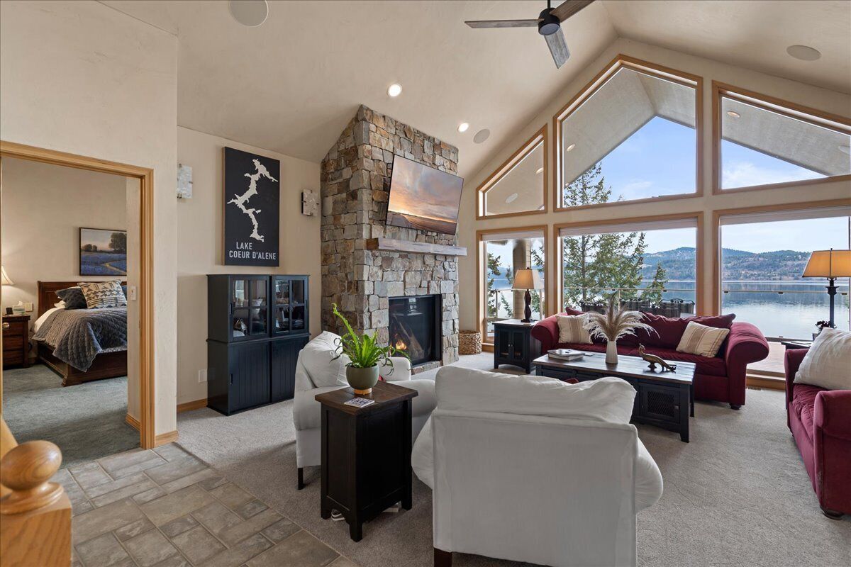 Rockford Bay Retreat: Your Private Waterfront Resort