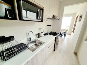 Deluxe Apartment | Private kitchen