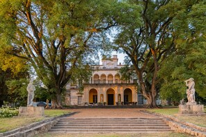 Front of property - Palacio Santa Candida (Concepción del Uruguay)