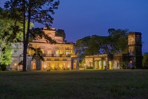 Front of property - Palacio Santa Candida (Concepción del Uruguay)