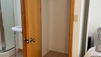 1 slaapkamer, reisbedje, gratis wifi, beddengoed