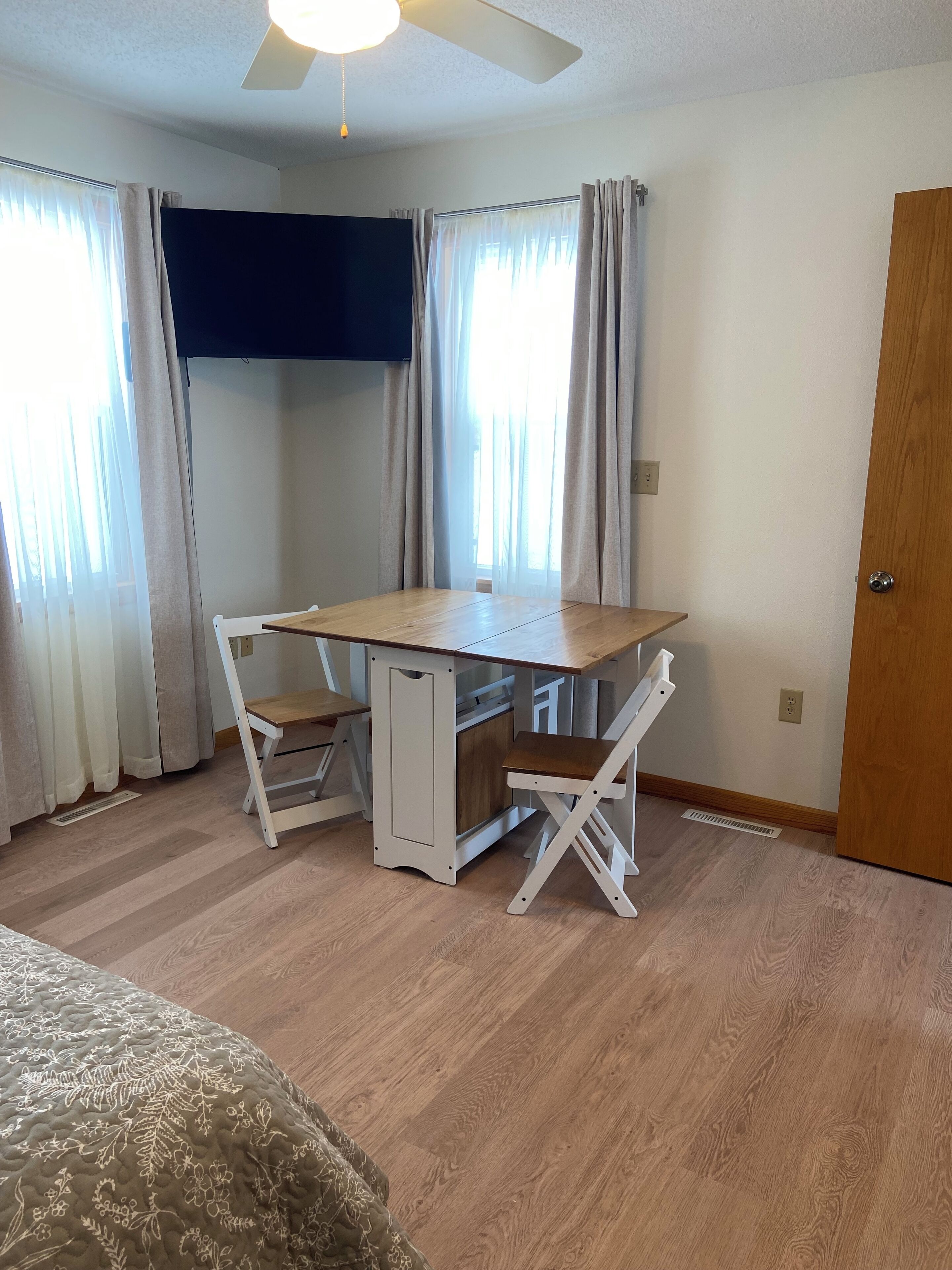 1 bedroom, travel crib, free WiFi, bed sheets