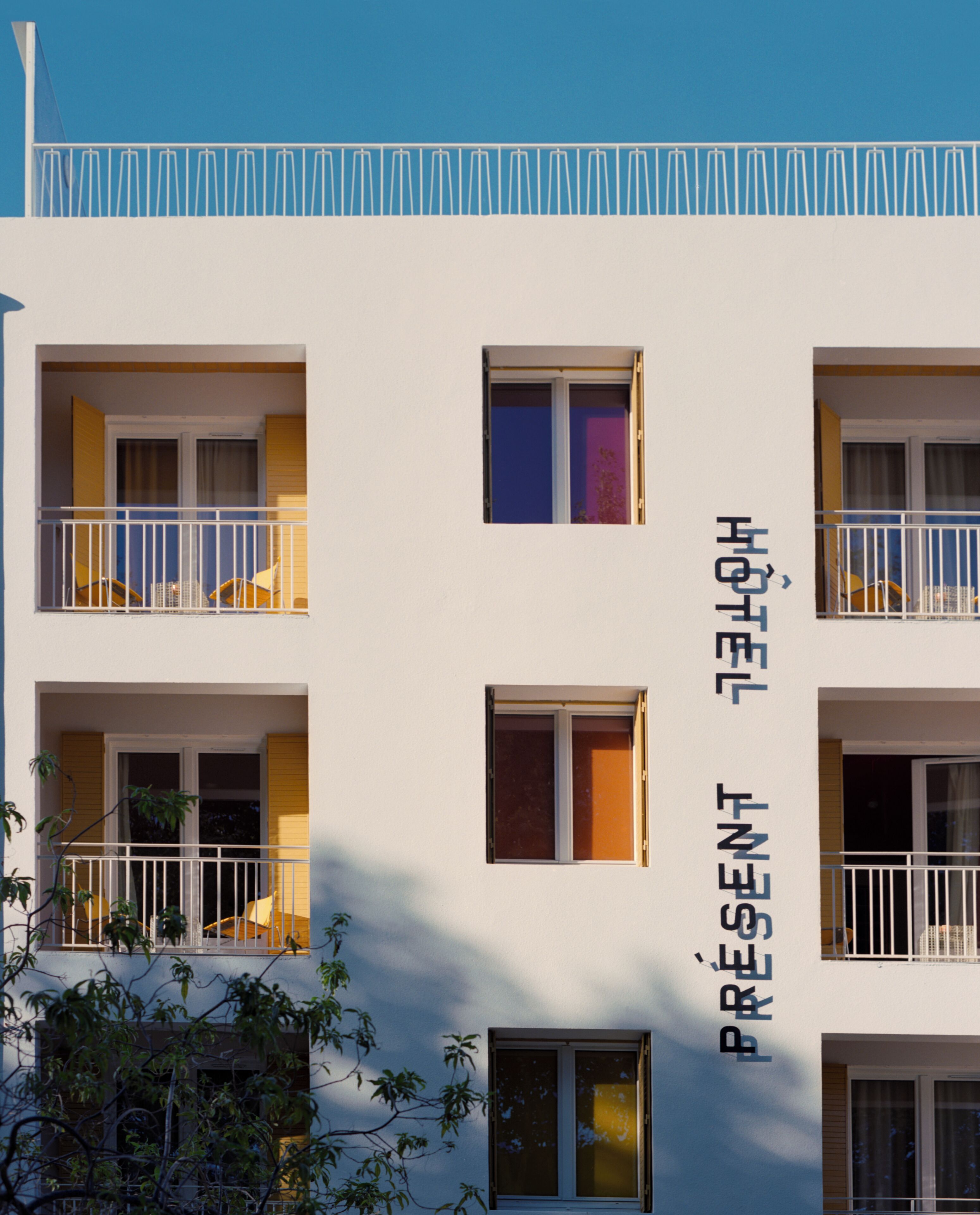 숙박 시설 정면