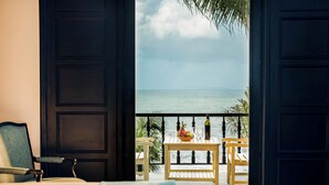 Kamar Eksekutif, pemandangan samudra | Seprai premium, minibar, brankas, dan meja kerja