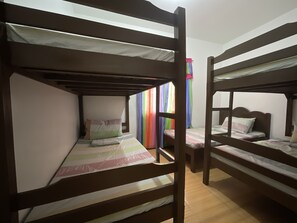 Shared Dormitory - Poracay Resort (Porac)