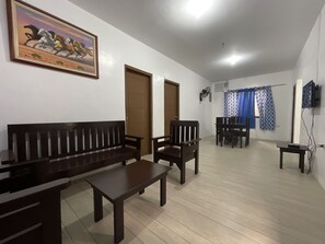 Living area - Poracay Resort (Porac)