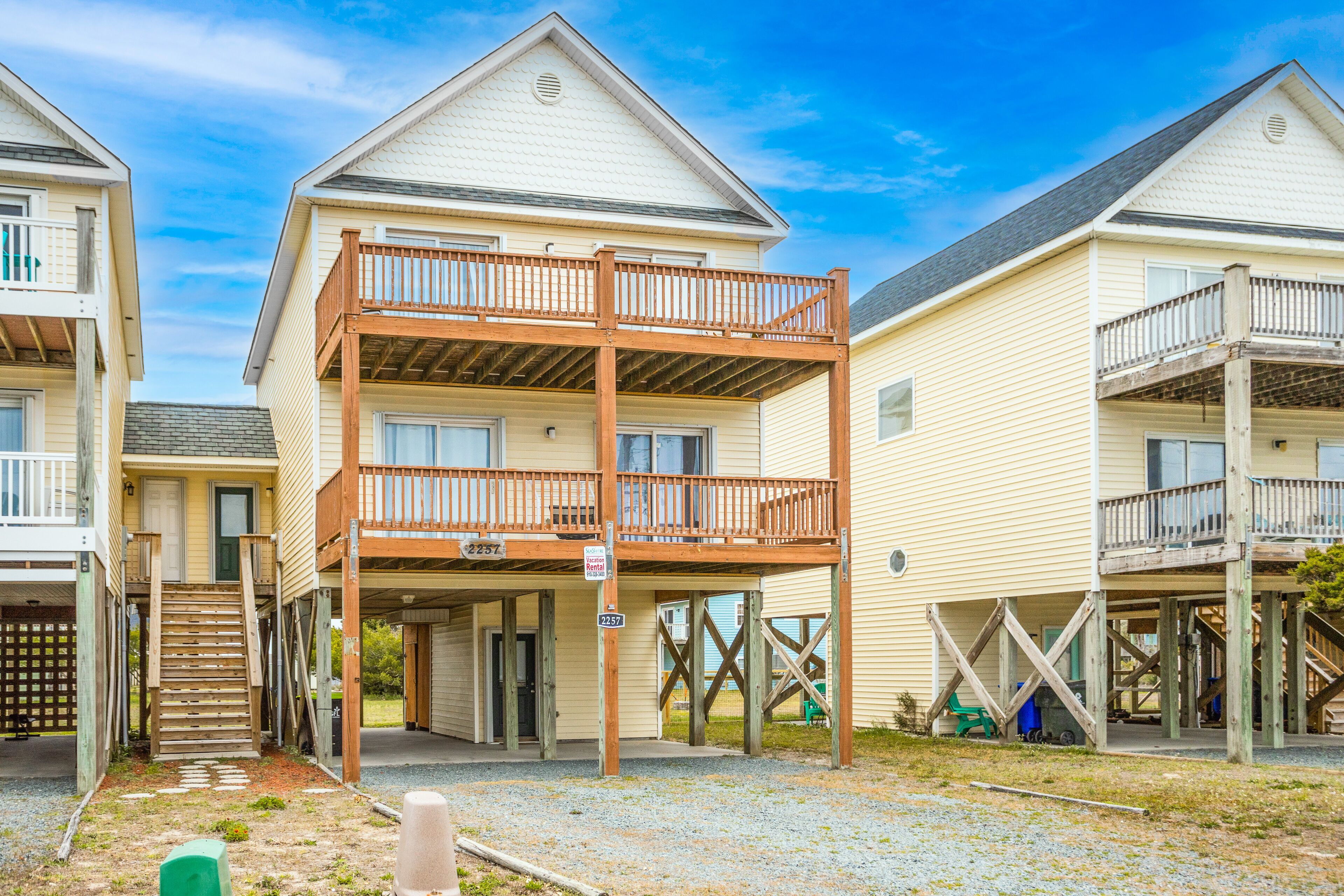Ocean-view house near beach with 2 decks, AC, & W/D - dog-friendly