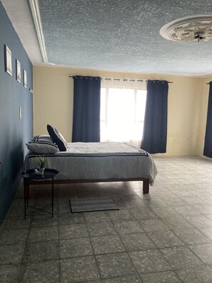 3 bedrooms, bed sheets