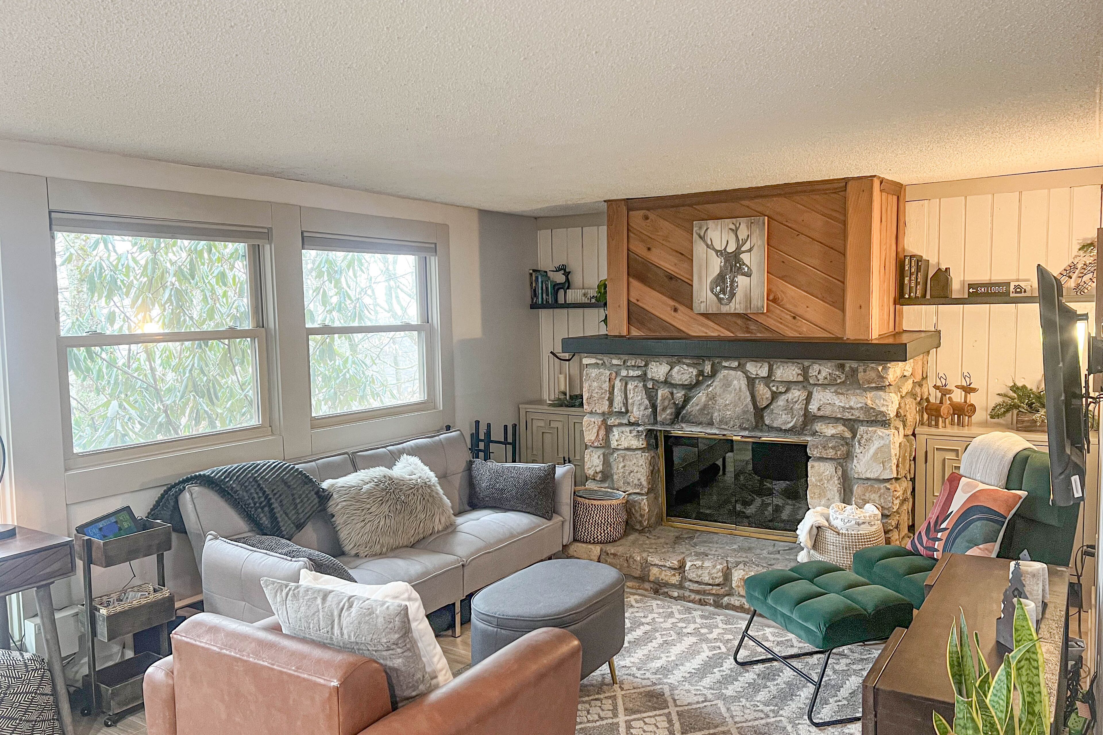 Updated condo near golf & ski with deck, fireplace, & washer/dryer