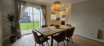 Bunratty West 4028 -  a two story that sleeps 6 guests  in 3 bedrooms