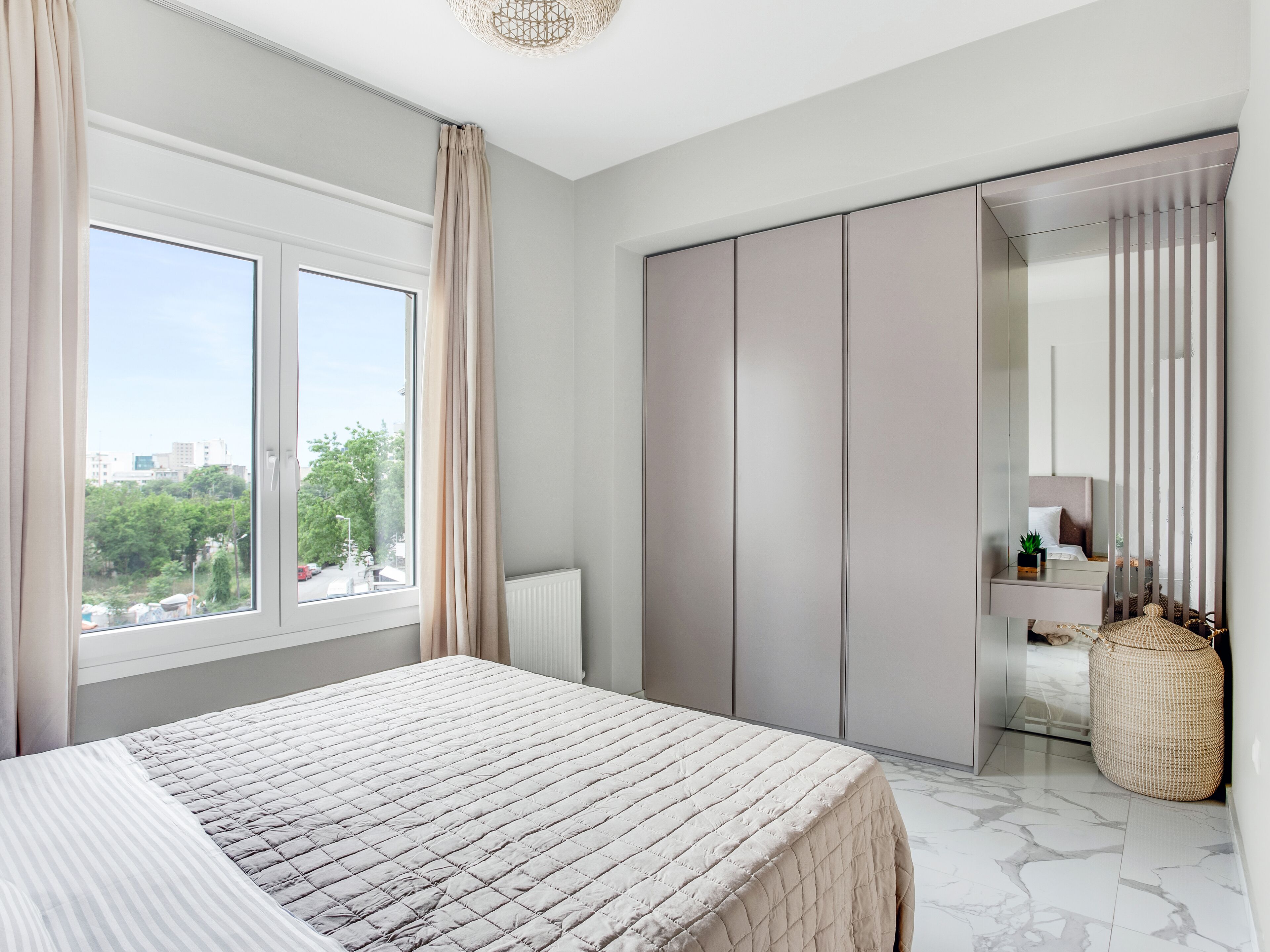 Sanders Old Port - Humble 1-Bdr. Apt. w/ Balcony