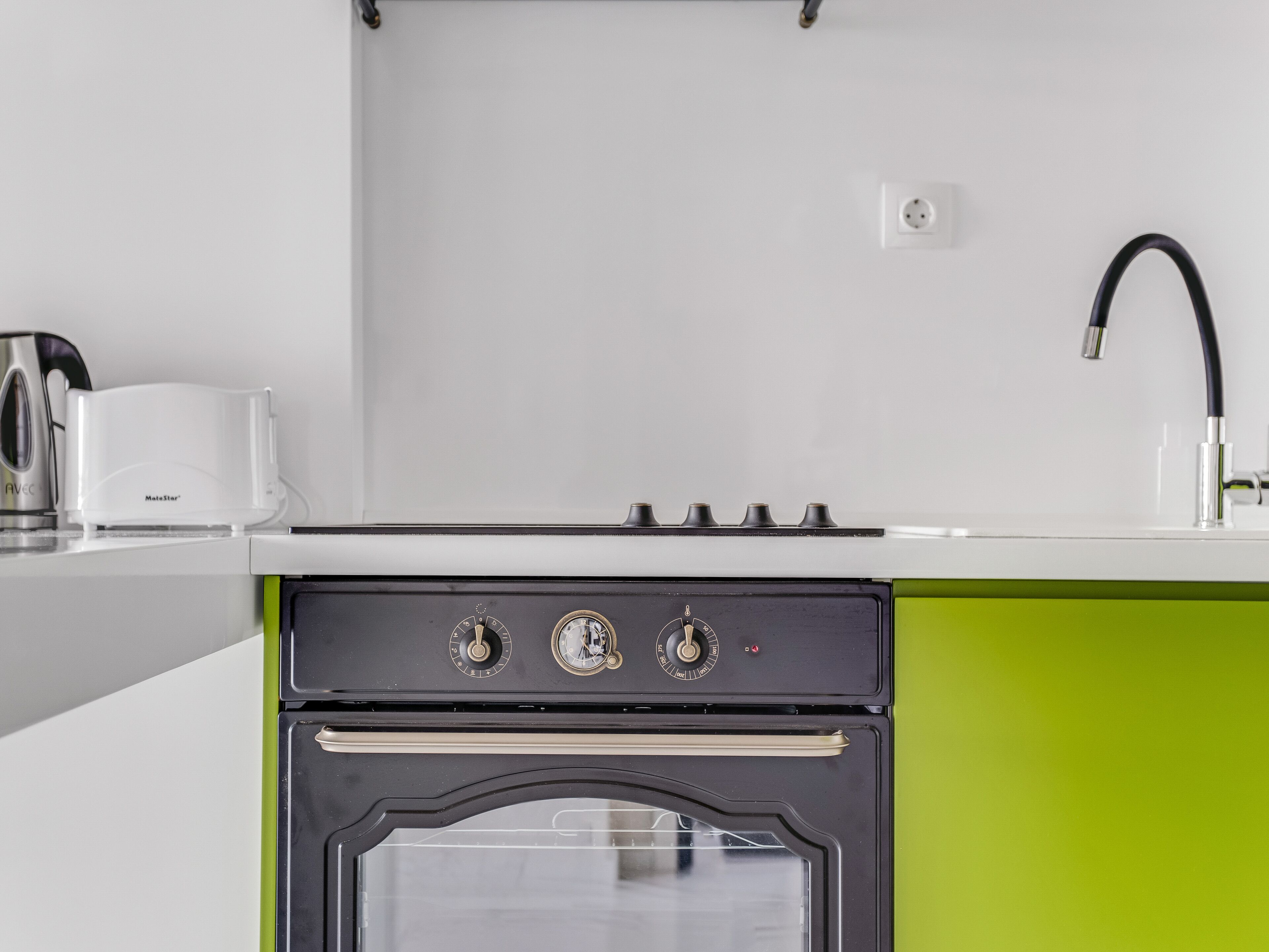 Sanders Old Port - Adorable 1-Bdr. Apt. w/ Balcony