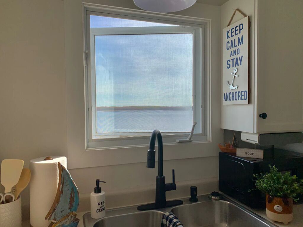 Wake up to the Sunrise in This Renovated Ocean-front Cottage!!
