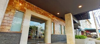 Kita Hotel