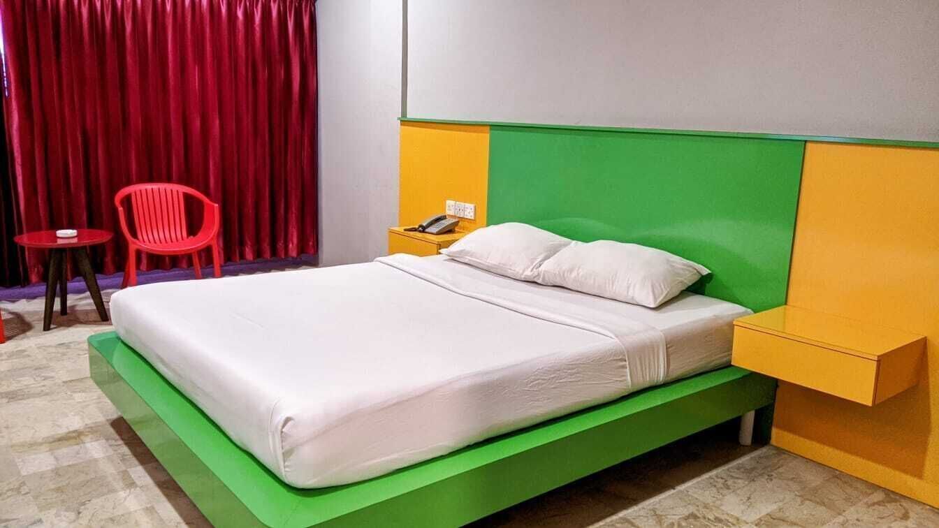 Cortinas blackout, Wi-Fi de cortesia, roupa de cama
