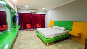 Deluxe Double Room | Blackout drapes, free WiFi, bed sheets - Kita Hotel (Tanjung Pinang)