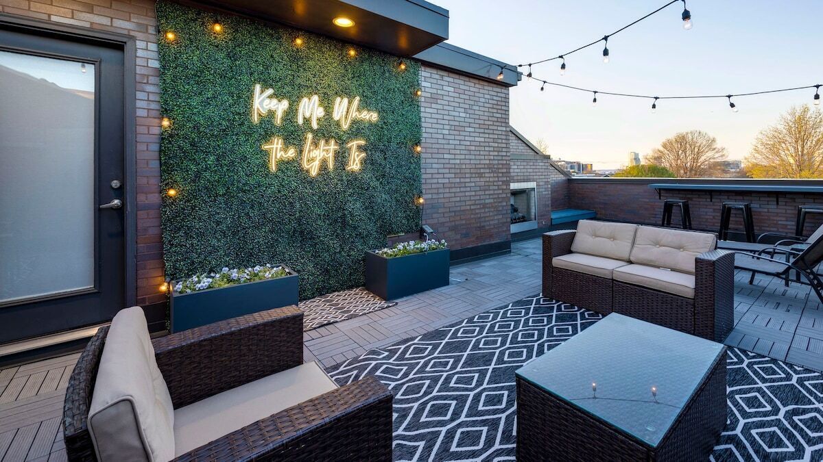 Music City Retreat | Rooftop | 1.5mi to Downtown!