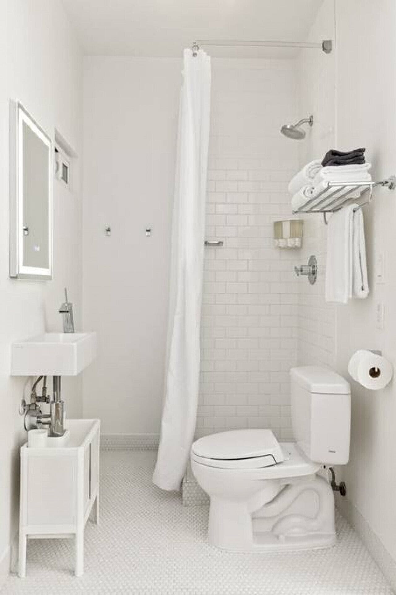 Hair dryer, towels