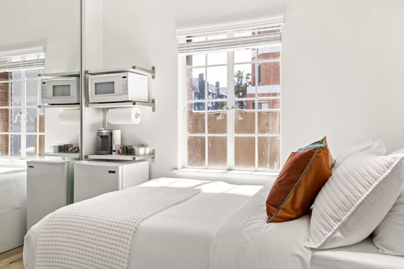 1 bedroom, desk, iron/ironing board, free WiFi
