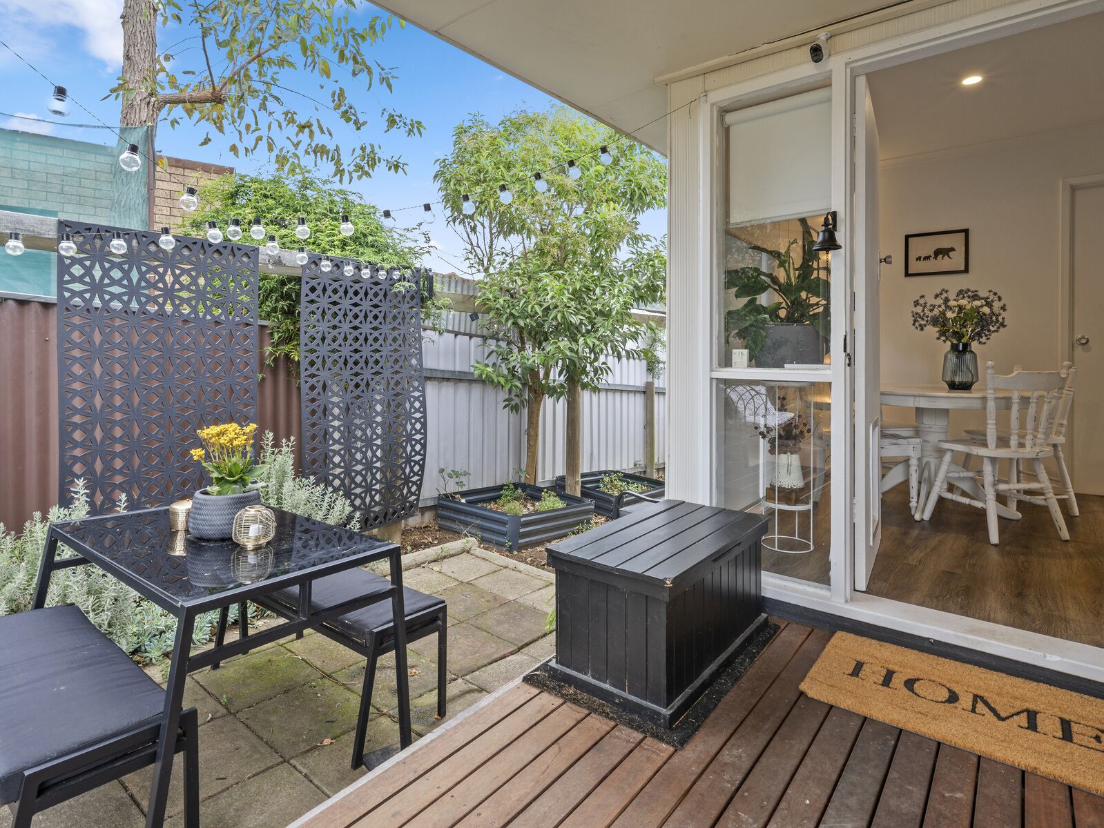 Outdoor dining