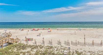 New Listing! Ocean Breeze East-Oceanfront Condo w/Pool, come have fun in the sun!