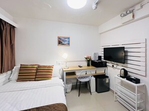 In-room safe, desk, iron/ironing board, free WiFi