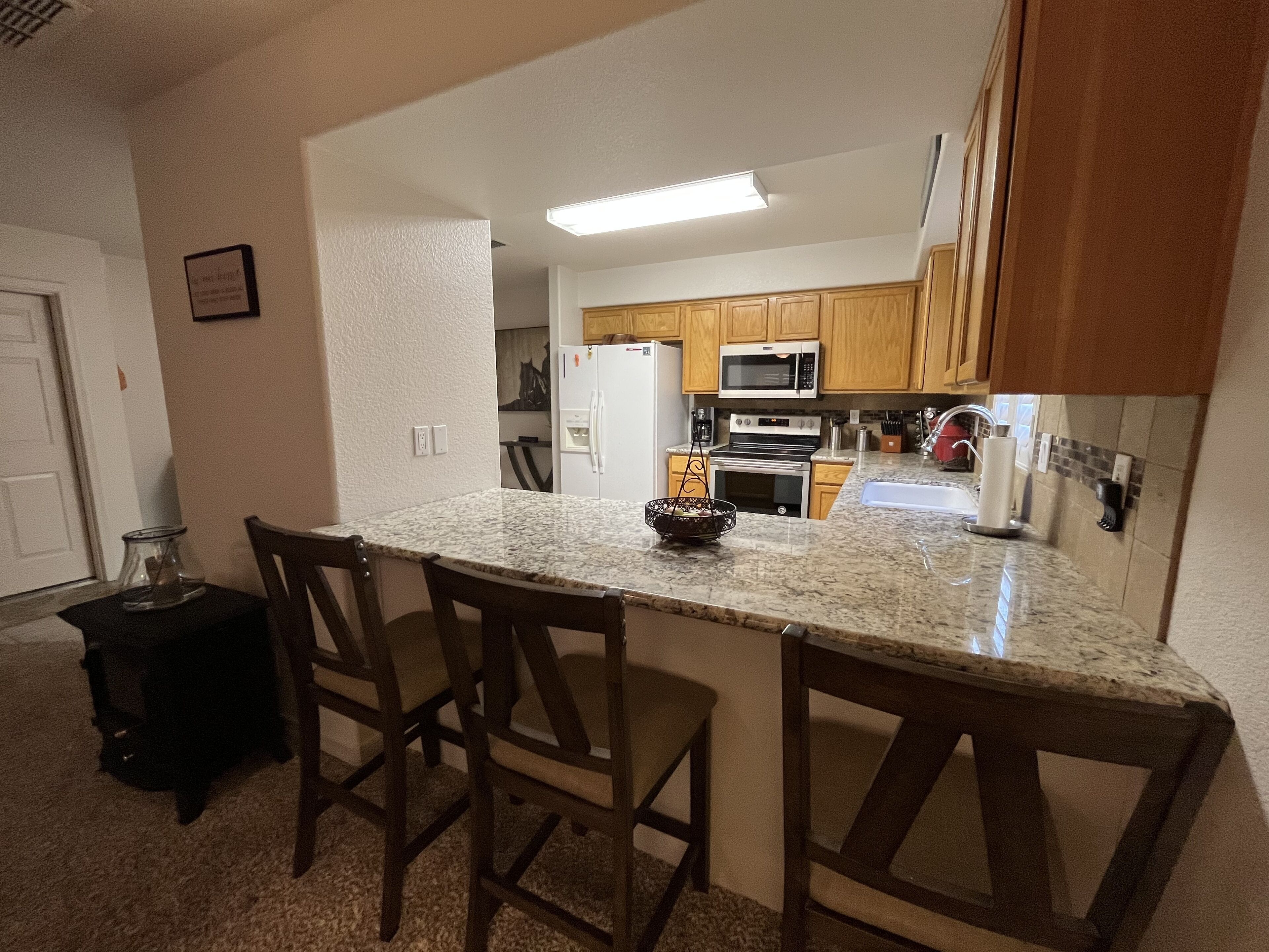 Relaxing 3 Bed 2 Bath Havasu House