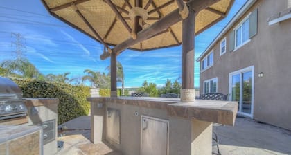 Large Pool Home on a Quiet Cul-De-Sac