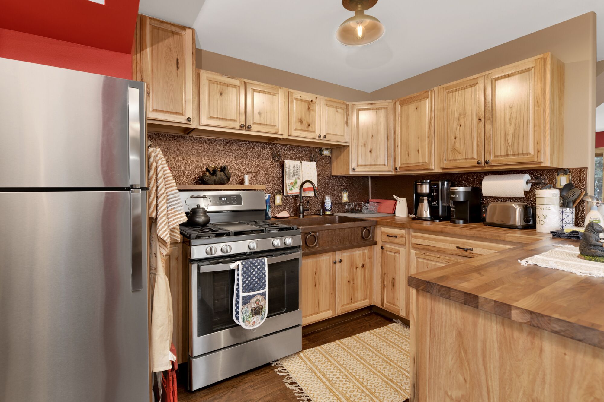 Emma's Cottage-  Modern Cozy Chalet Home