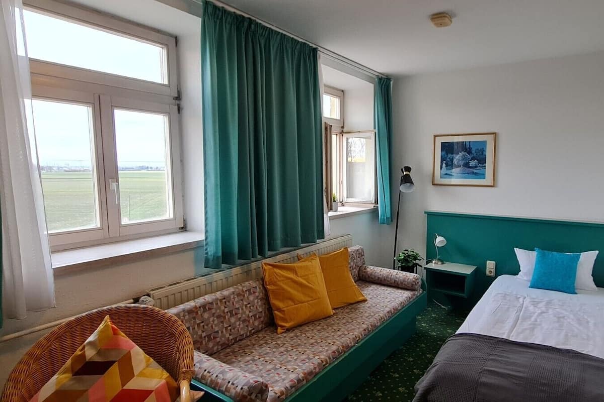 Standard Single Room | Desk, laptop workspace, free WiFi, bed sheets