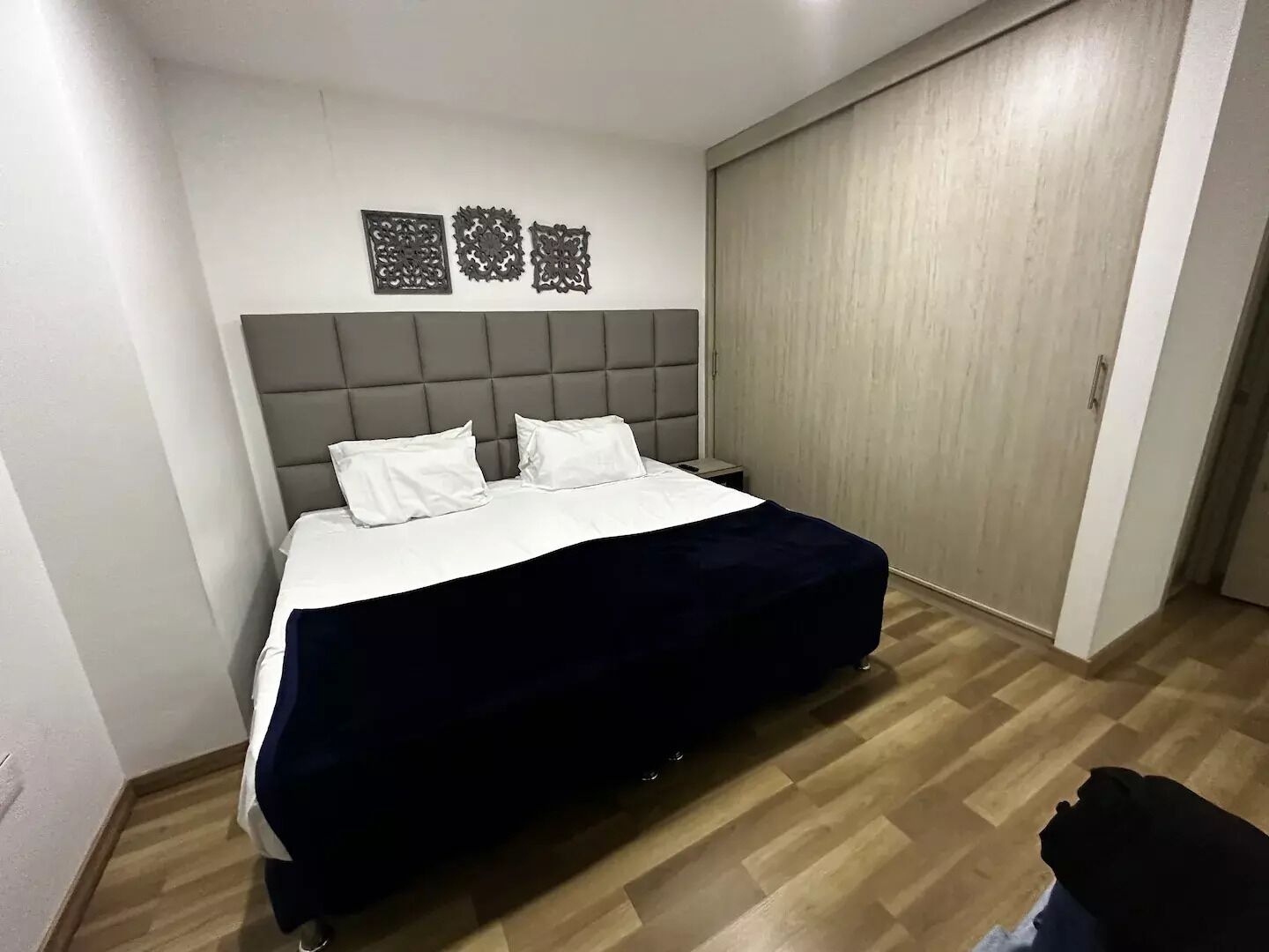 Beautiful apartment with pool and private parking