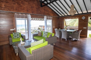 Smart TV - Bungalow Bord de mer au Motu Temae (Temae)