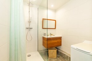 Shower - Exotica - In the heart of Saint-Gilles-les Bains (Saint Paul)