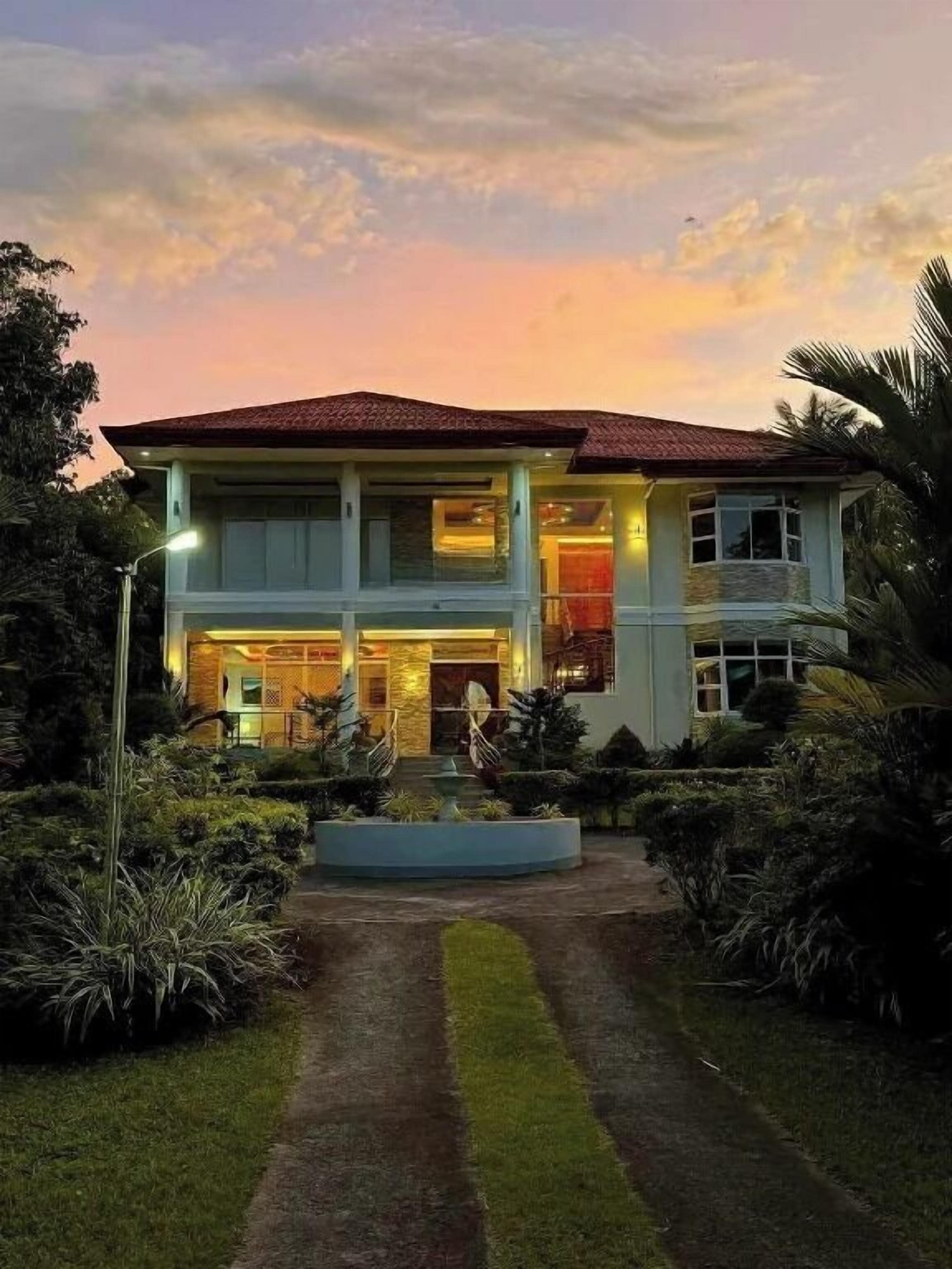 Hypo-allergenic bedding, individually decorated, individually furnished