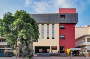 Front of property - Hotel Bhagyaraj Palace - Best Hotel In Kanpur (Kanpur)