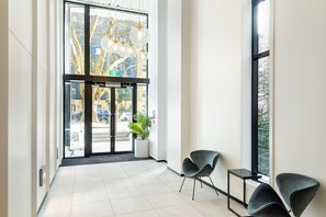 Interior - Full amenities 1-bedroom studio in CBD with pool (Auckland)