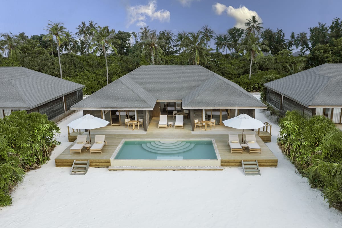 Dheru Three Bedroom Villa | Minibar, in-room safe, desk, iron/ironing board