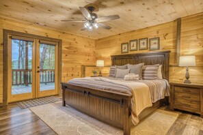 3 bedrooms, iron/ironing board, travel crib, WiFi