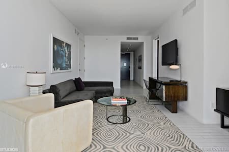 Miami Beach Apartment