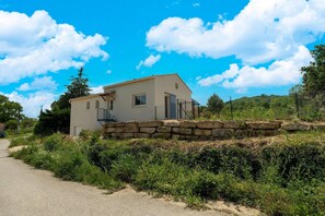 Exterior - Cosy holiday home with pool (Saint-André-de-Roquepertuis)