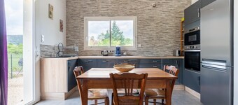 Cosy holiday home with pool