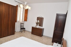 3 Schlafzimmer, kostenloses WLAN, Bettwäsche