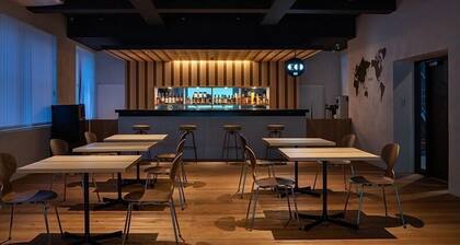 En Hostel Bar & Community Lounge