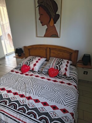 1 bedroom, travel cot, free WiFi, bed sheets
